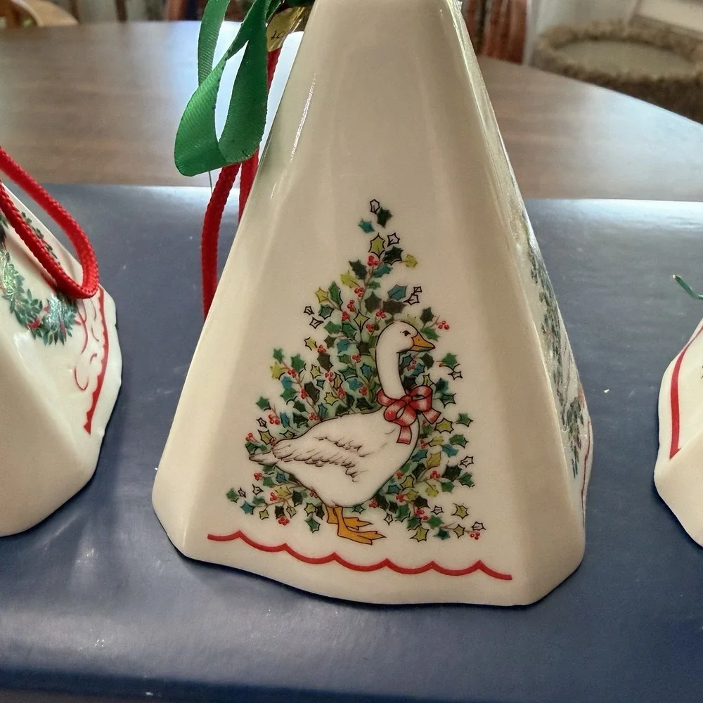 Vintage JASCO Festive Fragrance Porcelain Christmas Tree Ornament Set Goose